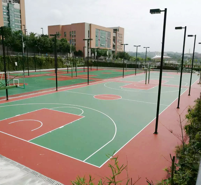 球場(chǎng)燈桿